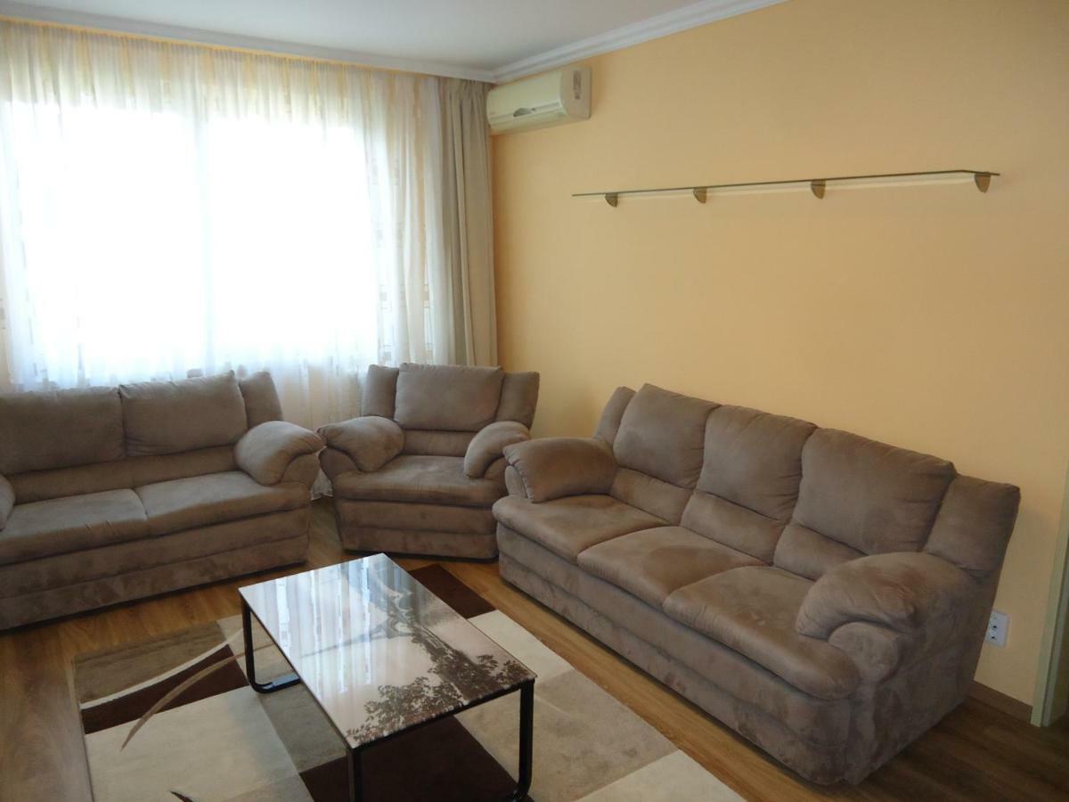 Legyel A Vendegunk :) Appartement Debrecen Buitenkant foto